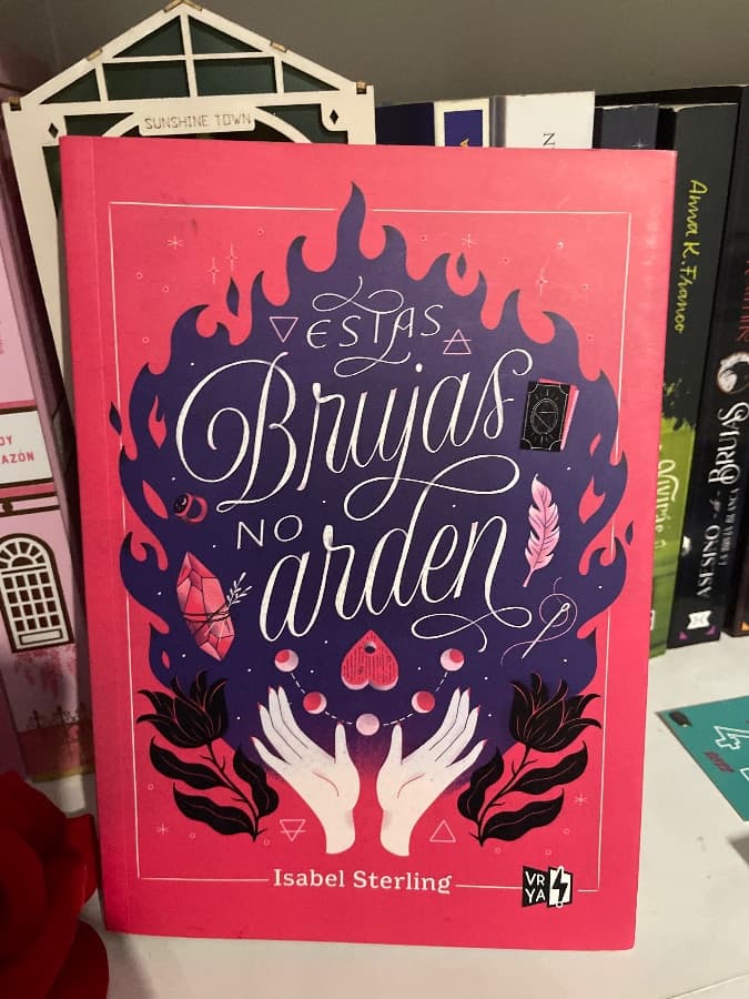 Estas Brujas No Arden — Isabel Sterling, libro usado
