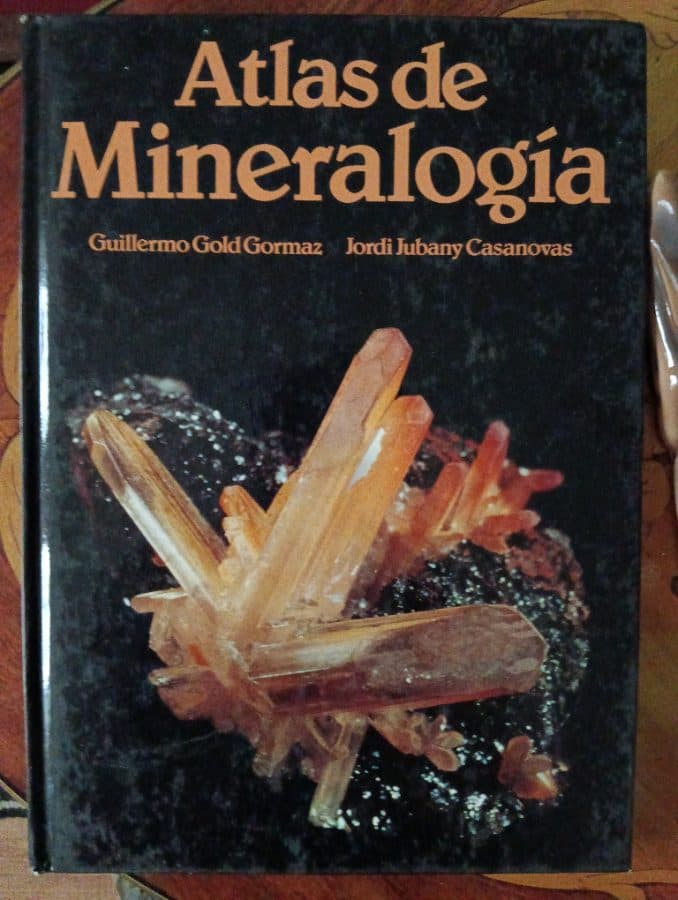 Atlas de Mineralogía