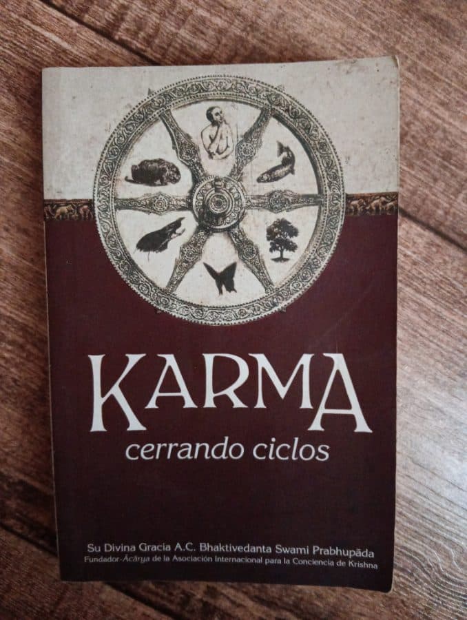 Karma: cerrando ciclos — A.C. Bhaktivedanta Swami Prabhupāda, libro usado