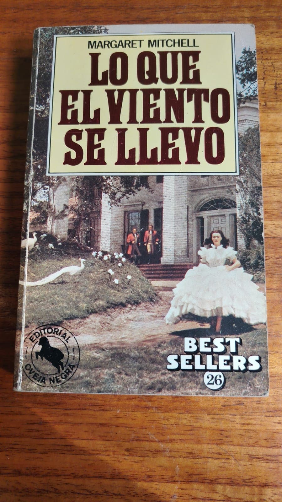 Lo que el viento se llevó — Margart Mitchell, libro usado