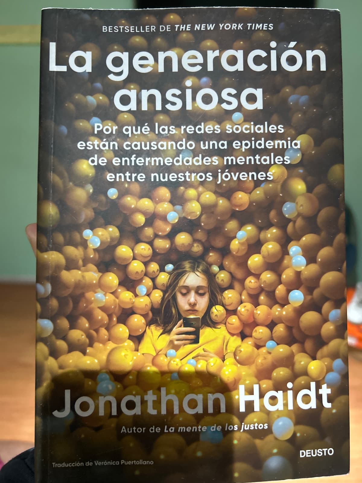 La generación ansiosa: Por qué las redes sociales están causando una epidemia de enfermedades mentales entre nuestros jóvenes