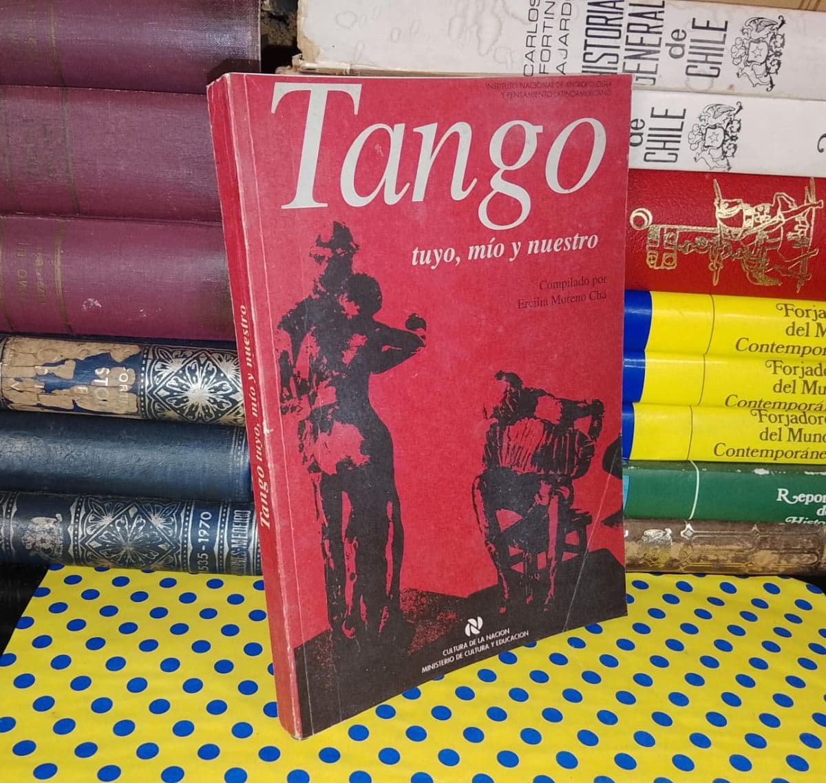Tango - Tuyo, mío y nuestro — Ercilia Moreno Chá (Comp.), libro usado