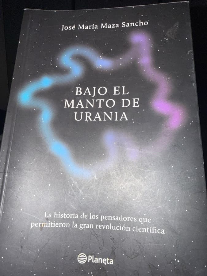 Bajo el manto de Urania